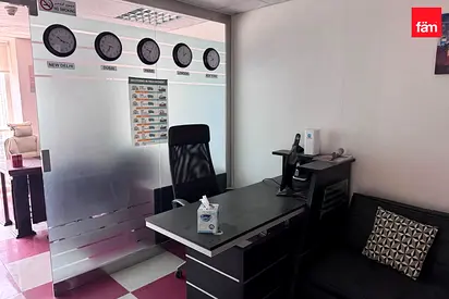 Multiple Cheques | Close To Metro | Lake View