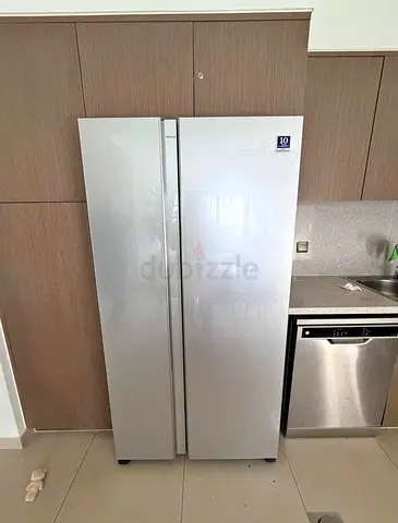 Hitachi Side By Side Refrigerator With Excellent Condition Same As Like New