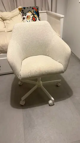 Beige/White upholstered swivel office chair with wheels - good condition