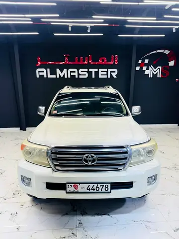 2011 Toyota Land Cruiser GXR GCC Specs