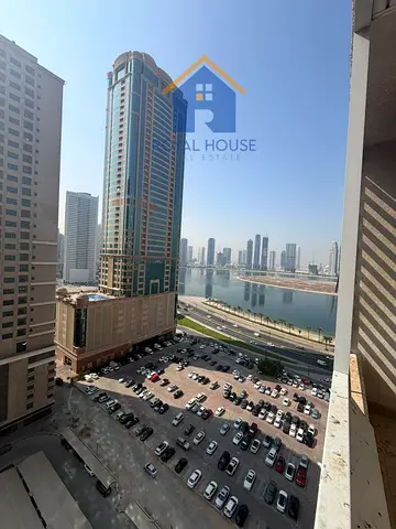 For sale: 3 bedrooms and a living room in Riviera Tower. A standout tower with parking, a gym, a pool, and open sea views with huge spaces.