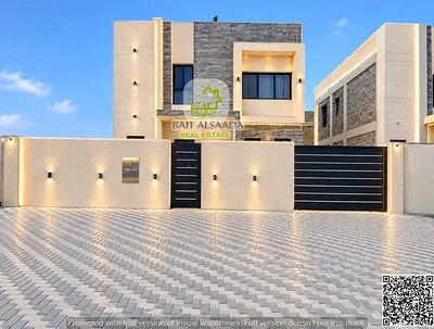 Modern villa (registration and ownership transfer fees included) located directly on the main road available with a 10% down payment spacious areas