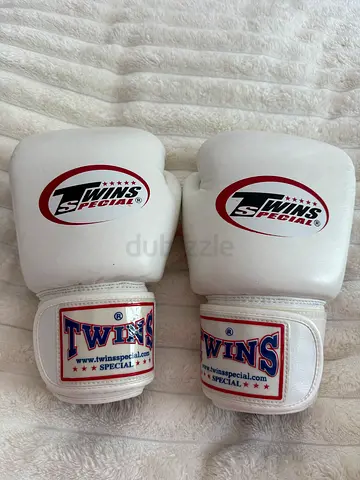 Twins Special Boxing Gloves 12oz