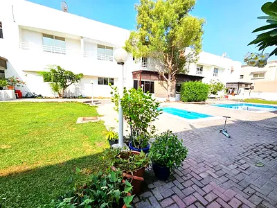 Perfect Layout | 4BR Villa Shared Pool| Prime Area