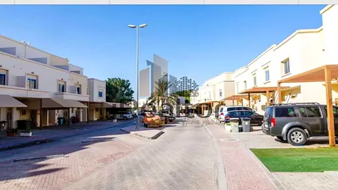 3 Bed Villa | Well Maintained | Ready to move in