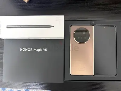 HONOR Magic V5 (foldable) with stylus