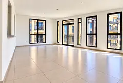 Large Living Area | 2 + Maid | Close to Beach