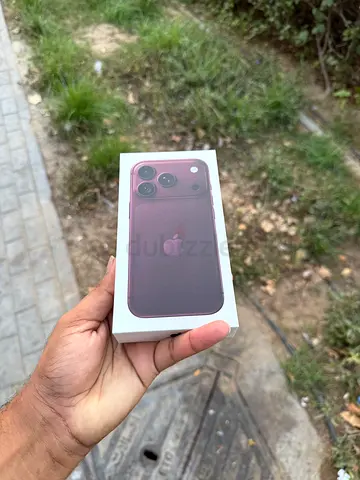 Iphone 18 pro 512GB Physical sim Burgundy