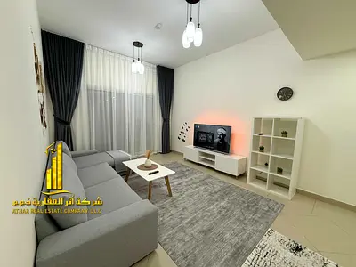 شقة فاخرة للإيجار الشهري – غرفة وصالة مع بلكونه اطلاله مميزه مفروشة بالكامل فرش جديد سوبر ديلوكس مع مطبخ مجهز بالكامل بأحدث الأجهزه