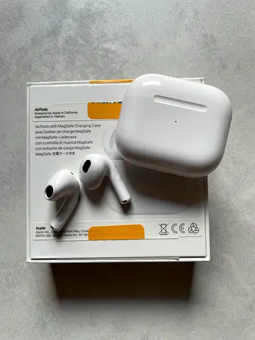 Apple AirPods 3rd Generation