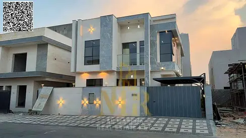 An unmissable investment and residential opportunity: own a villa featuring "super-deluxe" finishes, including natural stone and marble. The property