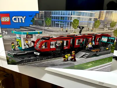 LEGO City Downtown Tram and Station 60423