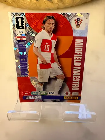 Panini Luka Modrić 'Midfield Maestro' Football Trading Card (Holographic)