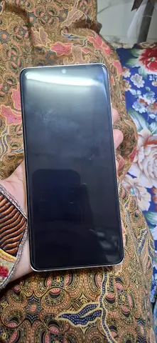 Samsung Galaxy S21 Ultra 5G 128GB – Excellent Condition