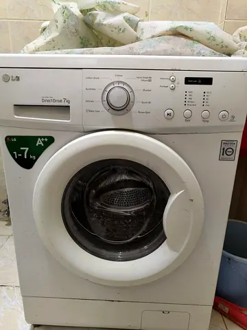 LG Front Load Washing Machine 7kg Direct Drive - Good Working Condition