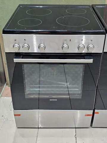 Siemens brand new 4 Hobs Electric ceramic Cooking Range size 60cm Unused peice