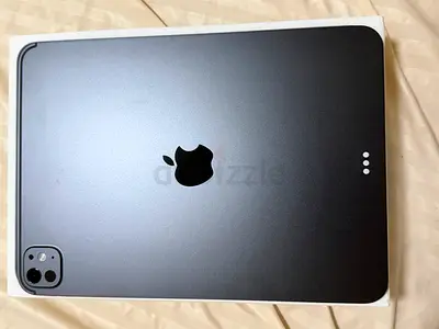 Apple iPad Pro 11-inch M5
