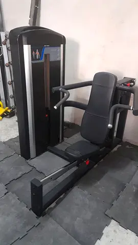 Commercial Seated Chest Press/ Shoulder press Machine - Good Condition