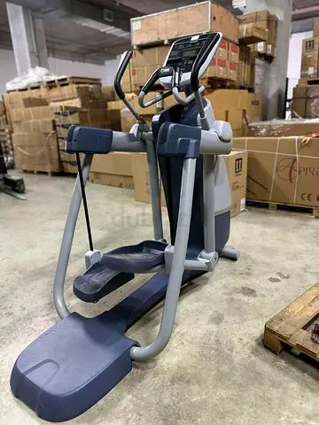 Precor AMT 835 Cross-trainer