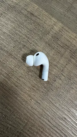 AirPods Pro 3 Right side Bud earbud - original in warranty perfect condition Pay after testing