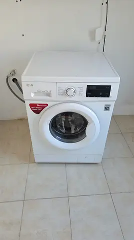 L.G Direct Drive 7KG Washing machine Mint Use Same As Like New