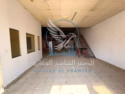 مستودع للإيجار – المنطقة الصناعية 11، الشارقة المستودع: 2,500 قدم مربع