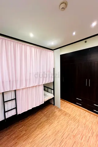 PREMIUM BACHELORS BED SPACE | 5 MINUTES WALK FROM INSURANCE MARKET METRO STATION | AL BARSHA