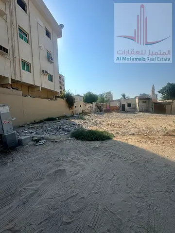 *للبيع أرض سكنية استثمارية في ليوارة 1 – عجمان | زاوية شارعين | موقع مميز | السعر 620,000 درهم
