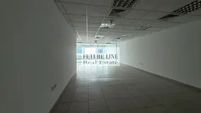 CLEAN & FITTED OFFICE WITH WASHROOM AND PANTRY