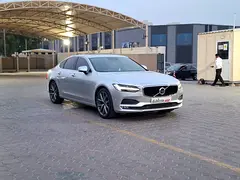 2017 Volvo S90