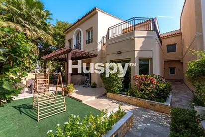 Exclusive | Corner Plot | Park Facing