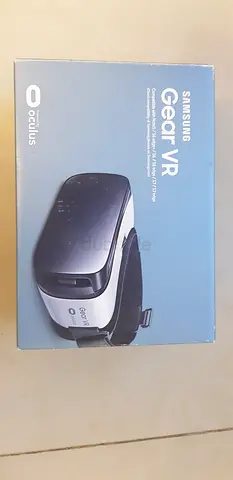Samsung Gear VR (with original box) - good condition