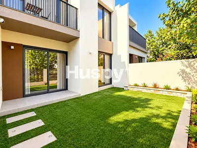 Single Row | Close to Pool and Gym | Vacant