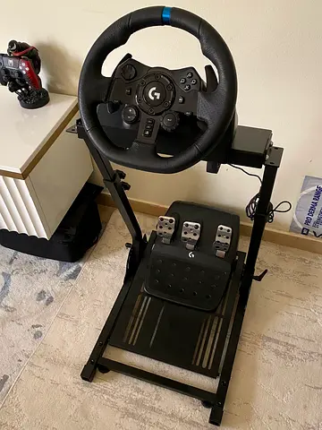 Logitech G923 Steering Wheel Pedals + Stand