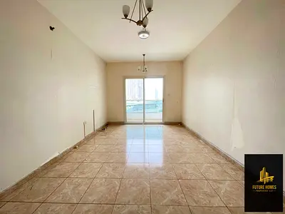 Huge 2bhk with parking free with wardrobes on prime location