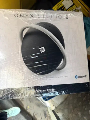 Harman Kardon Onyx Studio 8 Bluetooth Speaker - Brand New (Sealed)