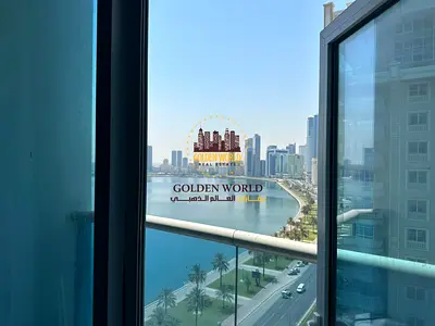 شقة غرفتين وصالة مع غرفة خادمة للإيجار في المجاز 3 – الشارقة فرصة مميزة للعائلات الباحثة عن الراحة والمساحات الواسعة! شقة للإيجار في المجاز 3 بالشارق