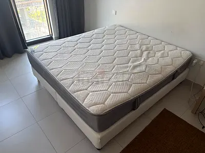 ✨ Beautiful IKEA King Size Bed with Mattress – Excellent Condition! ✨  📏 Size: 180 x 200 cm 💰