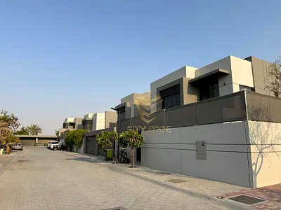 فيلا جاهزه_تملك حر_قريبه من دبي_تمويل عقارى