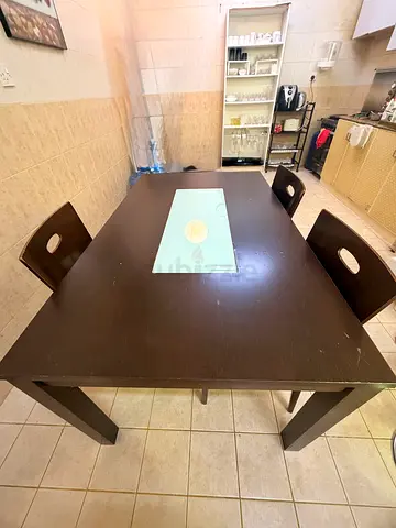 Pan emirates Dark Wood Dining 6 seaters Table - Solid, Good Condition