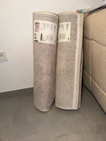 Beige vintage-style runner rug - good condition