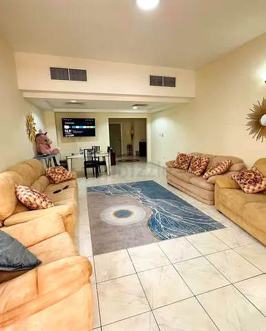 Executive bedspace available near Rigga Metro Station (Exit 1) – just 1-2 minutes’ walk!