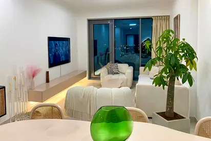 SPACIOUS 1BR | LARGE BALCONY | PRIME BUSINESS BAY