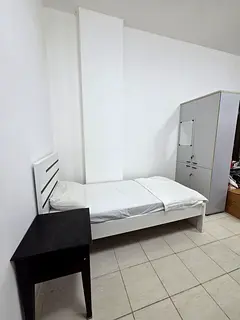 Executive Bedspace Available in International City