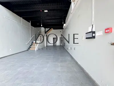 Easy access dubia or Ajman luxury showroom/MAZZiNE FLOOR/ office space/16 kw Electricity power/3PAR