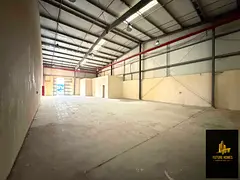4000 Sqft luxury werehouse | good location and free parking