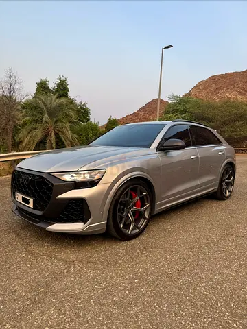 2025 Audi RS Q8 4.0 TFSI quattro - GCC Specs - Fully loaded