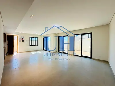Luxury 3BR Townhouse+Maid 2 Parking | Khalifa City