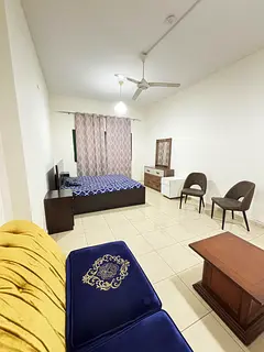 Executive Master Room Available