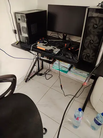 Computer table